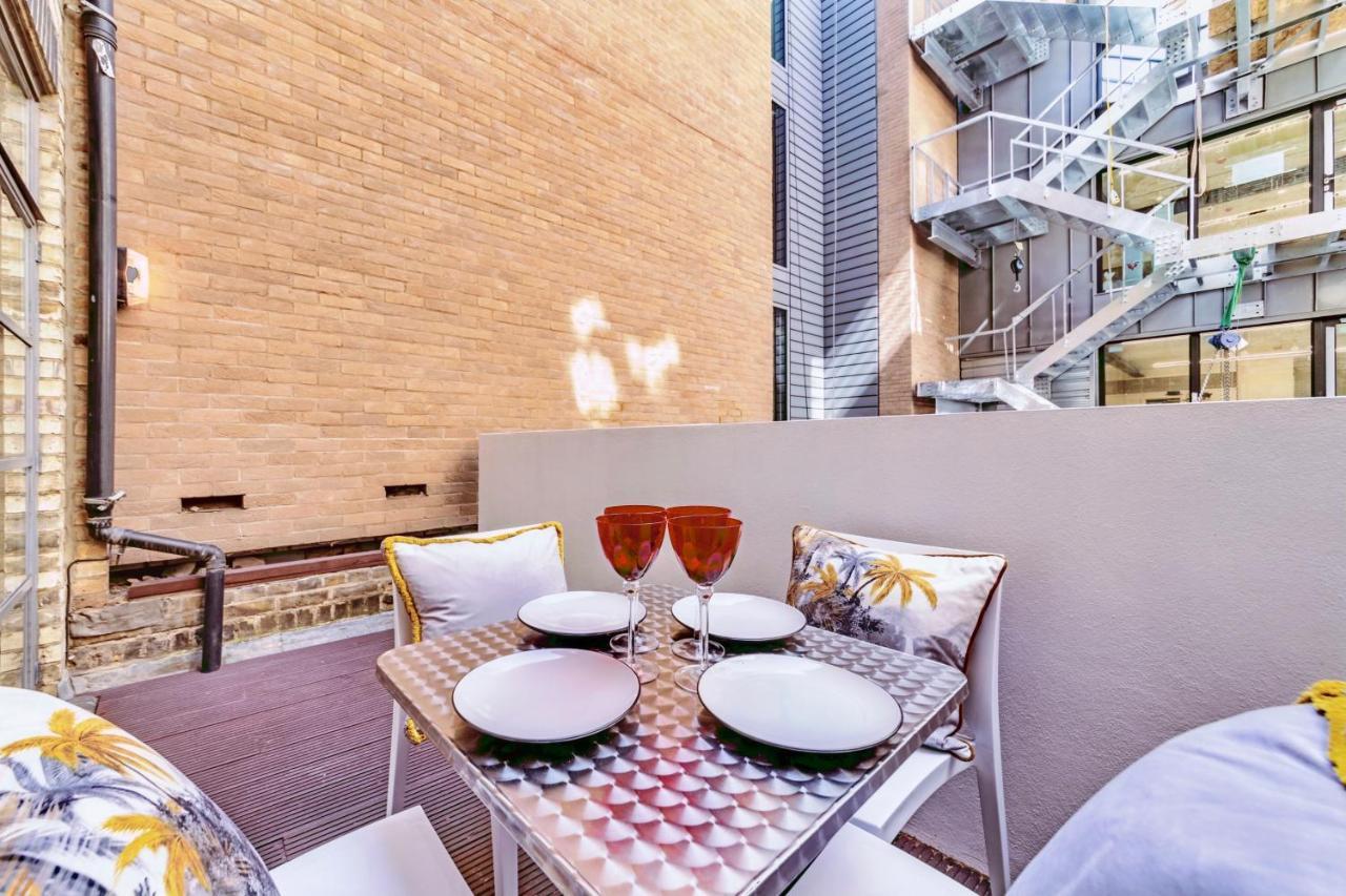 Interior-Designer Apartment With 2 Terraces Лондон Экстерьер фото