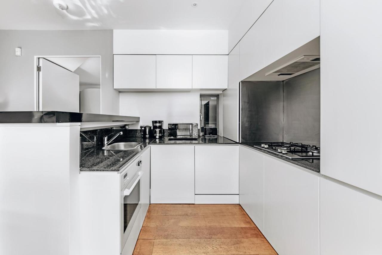 Interior-Designer Apartment With 2 Terraces Лондон Экстерьер фото